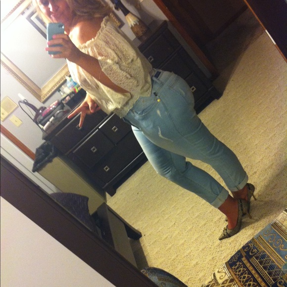 Meet your Posher, Mandi - Picture 5 of 5